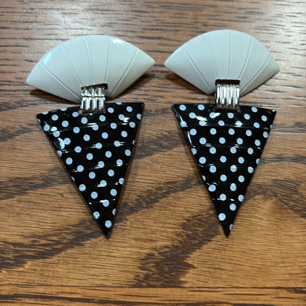 Vintage 80’s 90’s Large Metal Enameled Articulated Earrings